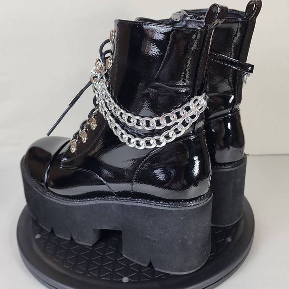 Talv Shoes Goth Black Chains & Buckle Platform Boots Women's Size 40 EU  / 10 US - Picture 5 of 10